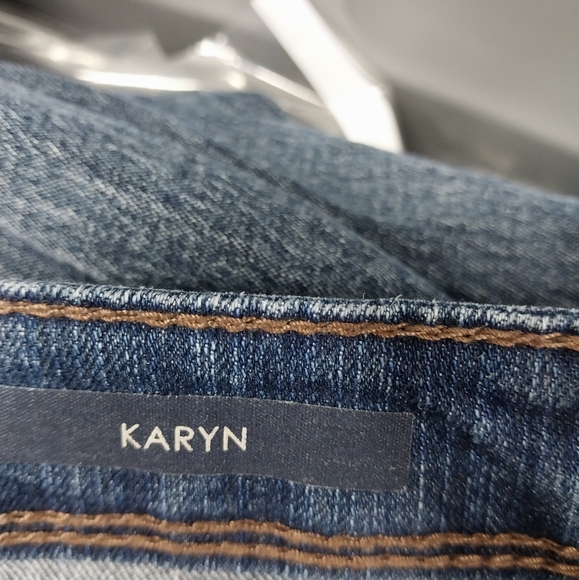 3003 Size 12p Bandolino Karyn Cropped Upcycled Jeans - Picture 8 of 9